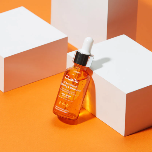Jumiso Vitamin Serum bottle with brightening formula