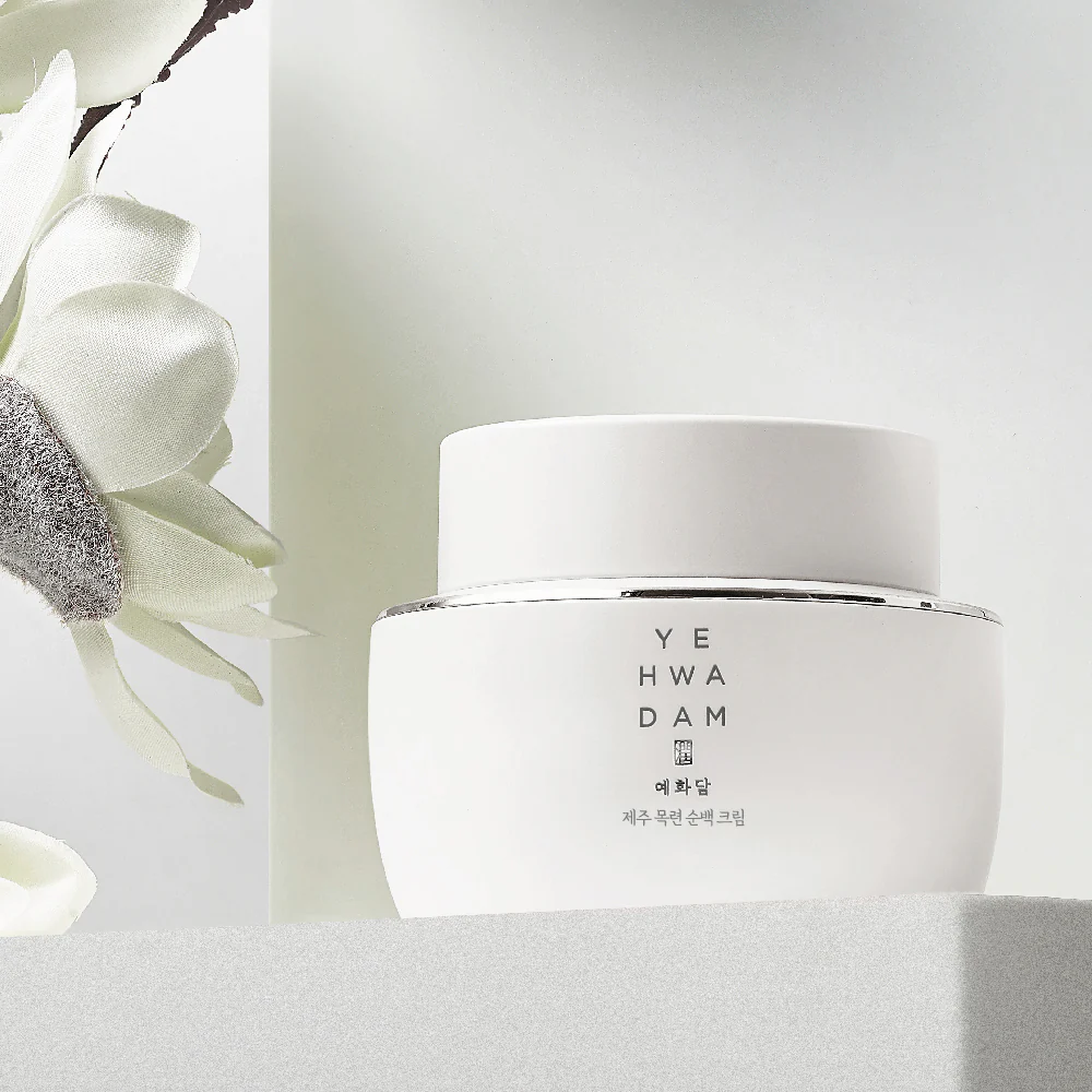 The Face ShopYehwadam Jeju Magnolia Pure Brightening Cream 50ml Yehwadam Magnolia Brightening Cream jar