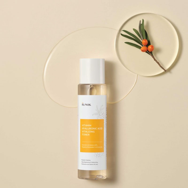 IUNIK Vitamin Hyaluronic Acid Vitalizing Toner 200ml IUNIK Vitamin Hyaluronic Toner bottle