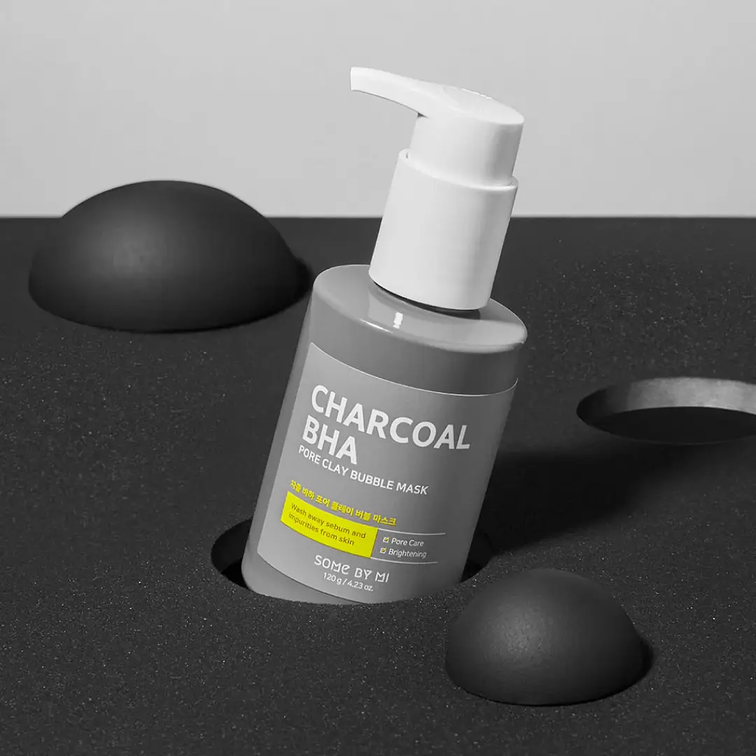 Some By Mi Charcoal BHA Pore Clay Bubble Mask 120g Some By Mi bubbling clay mask jar