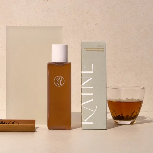 KAINE kombucha toner and cotton pads set
